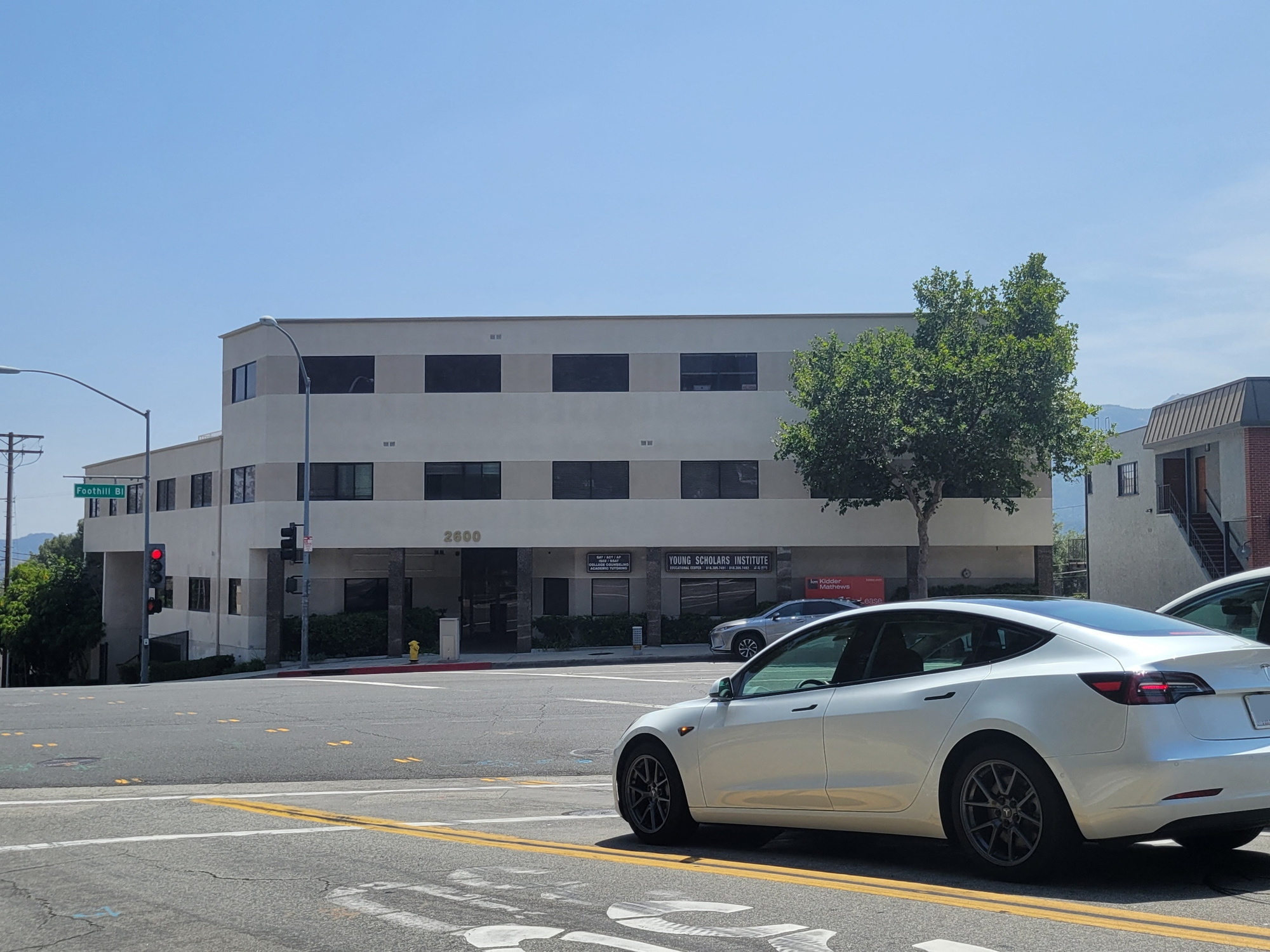 2600 Foothill Boulevard