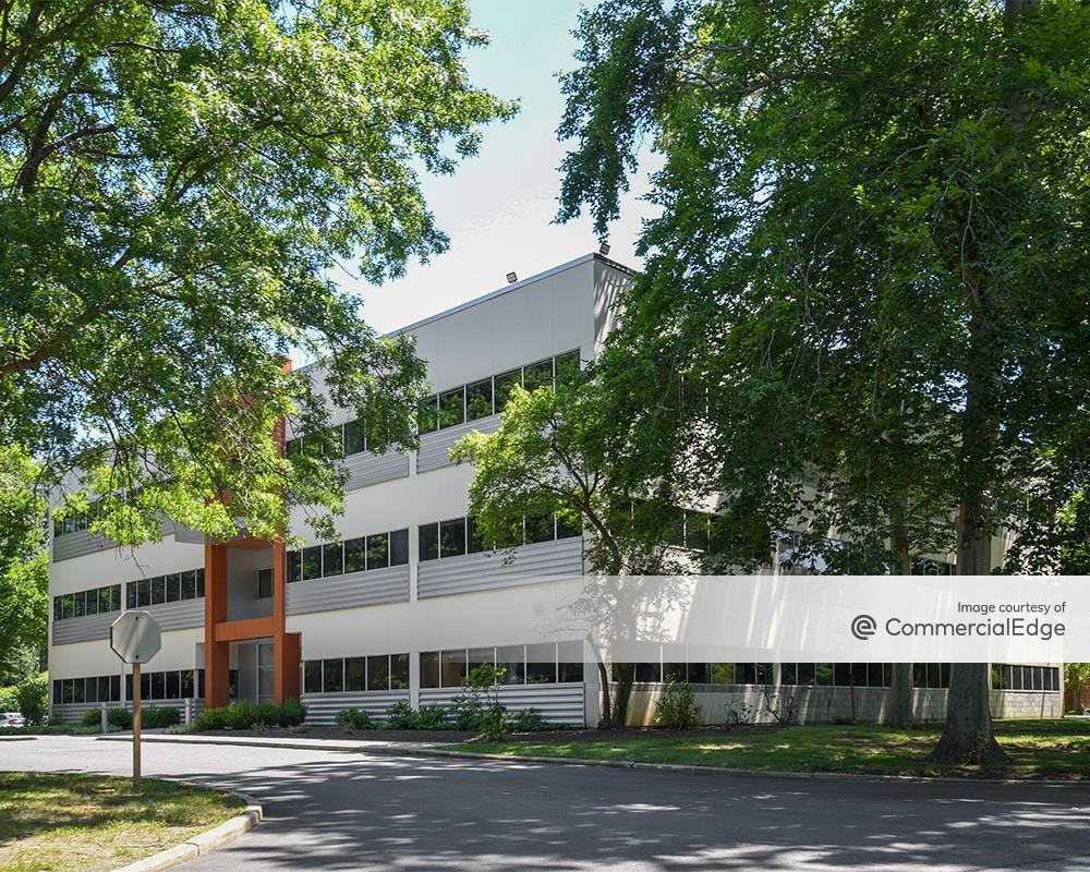 Princeton Forrestal Center - Hub 211