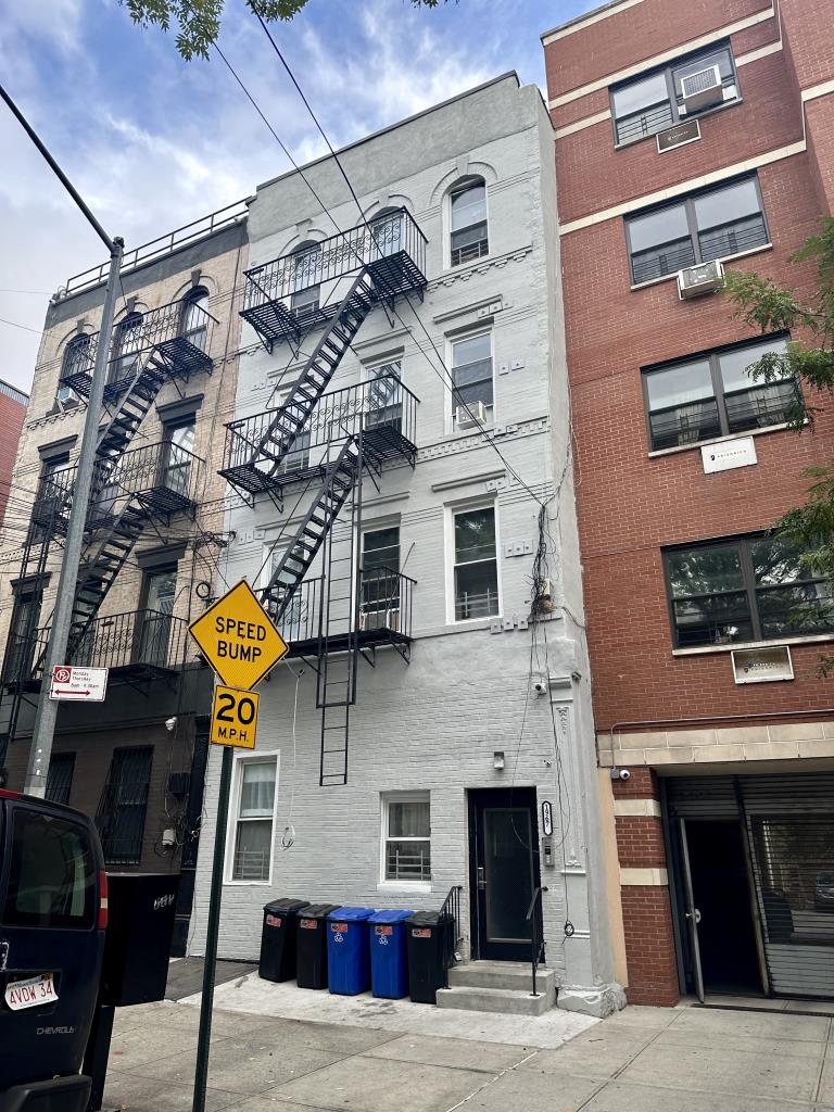 Ocean Hill â 8-Unit Multifamily