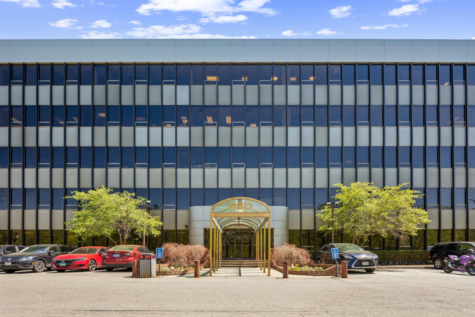 600 Mamaroneck