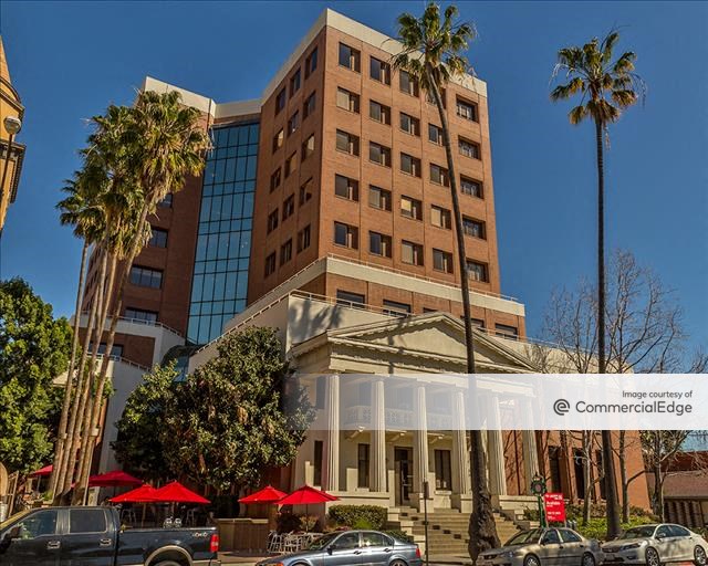St. James Plaza