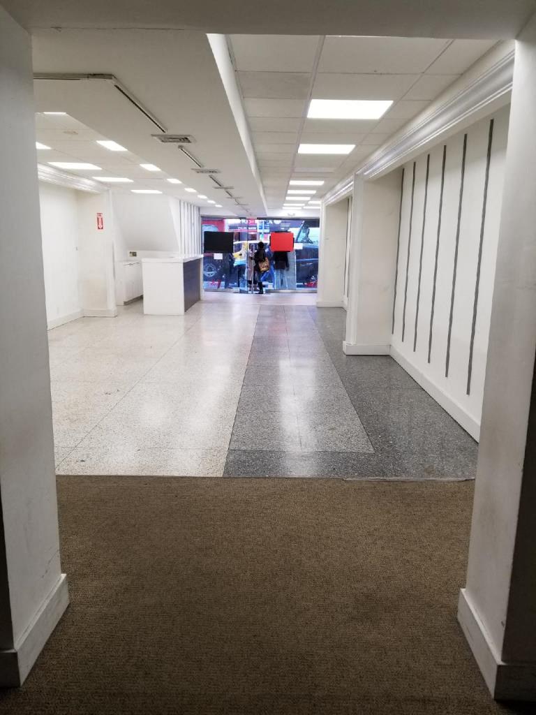 787 Lexington Ave