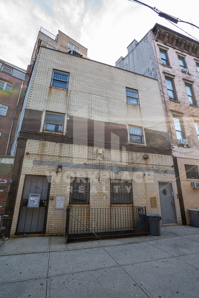 364-366 Broadway
