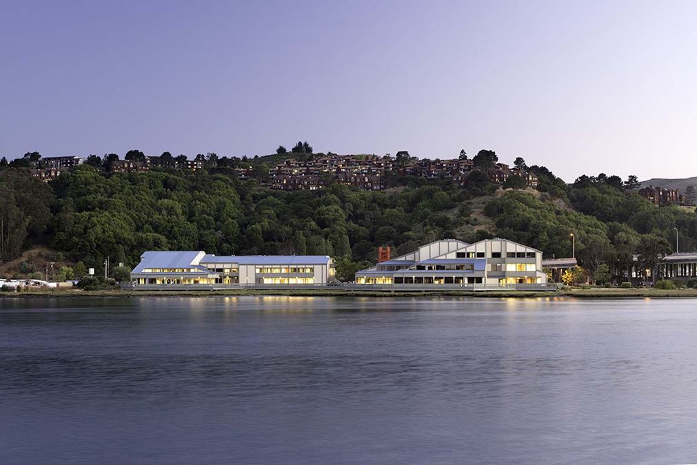 Shoreline Office Center