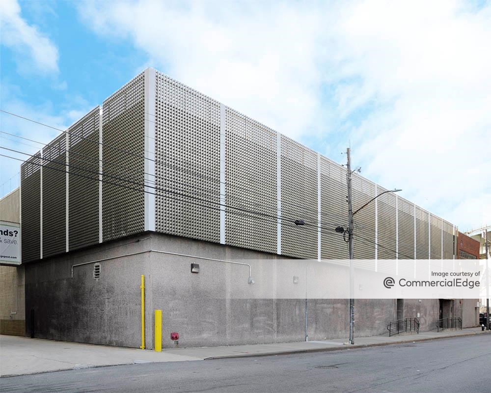30-10 Starr Avenue
