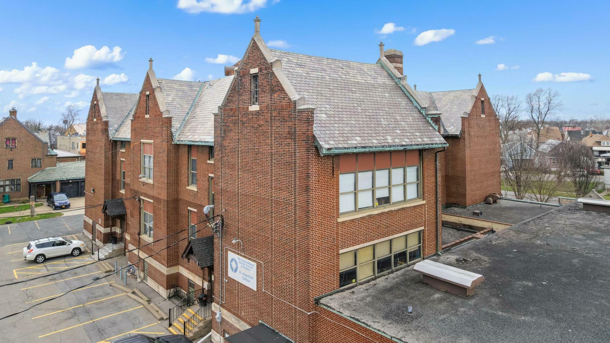 21 Davidson Ave