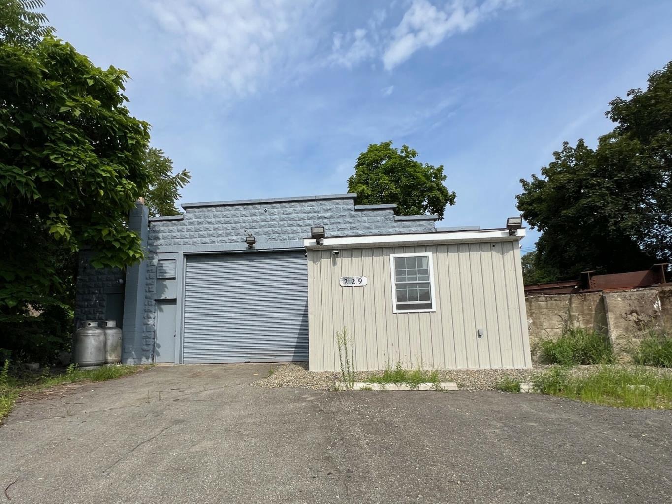 227 Union Ave