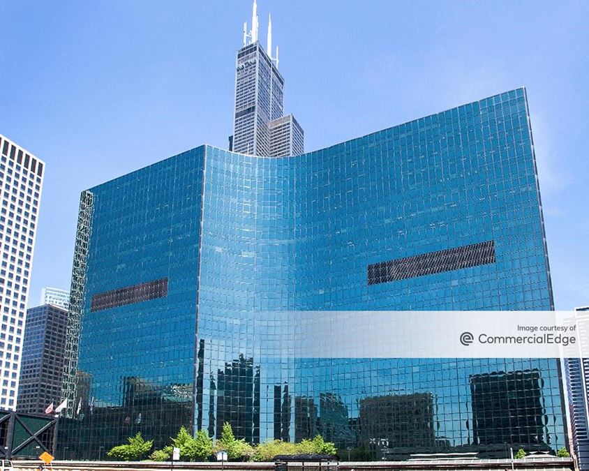 300 South Riverside Plaza, Chicago, IL | Office Space