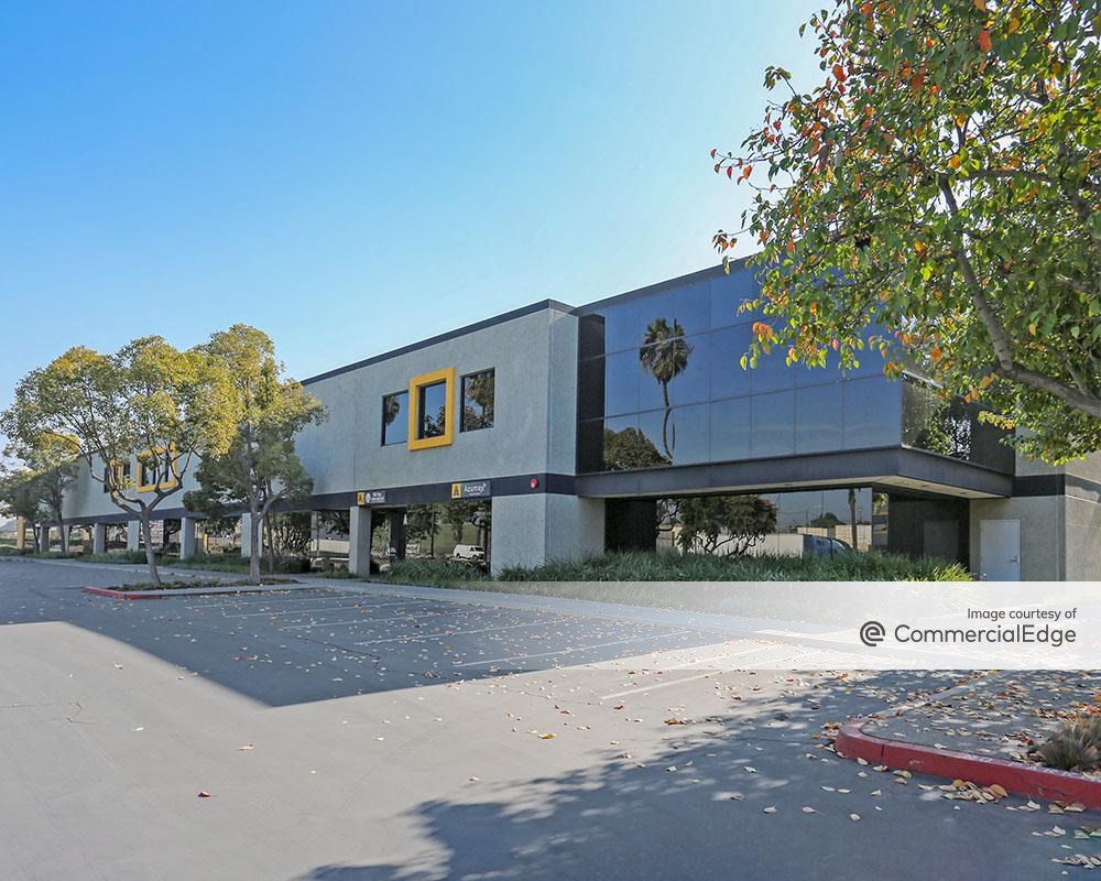 Frontera Business Park - 9051, 9163 & 9295 Siempre Viva Road