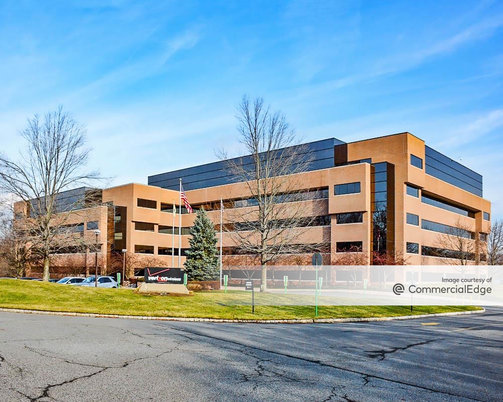 30 Independence Blvd