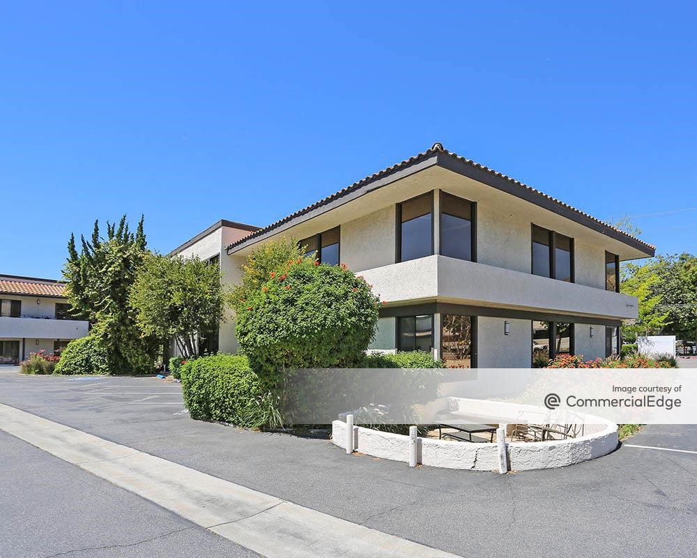 Calabasas Center - 26540 & 26560 Agoura Road