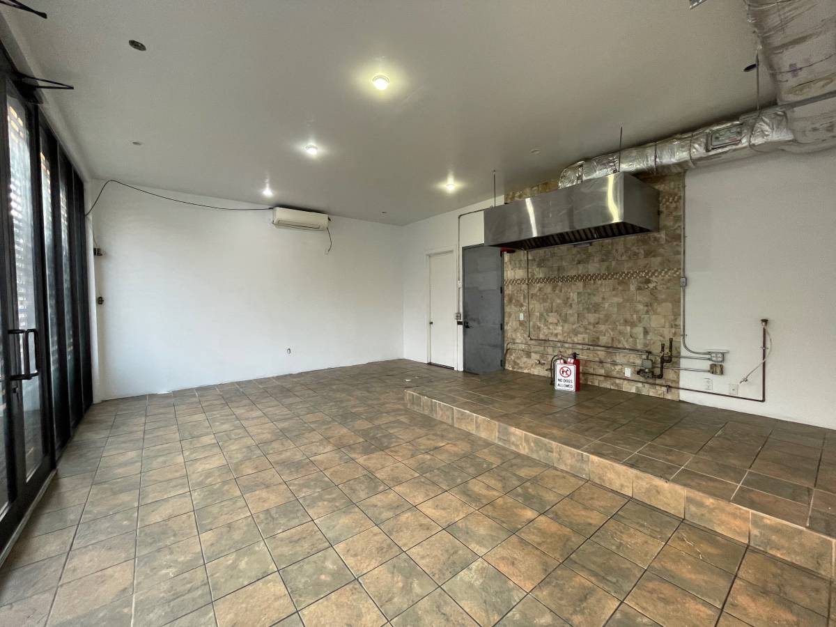 565 Evergreen Ave