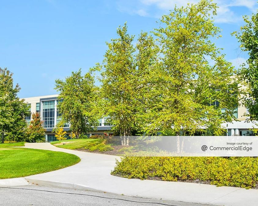 Creative Apartments On Gezon Parkway Wyoming Mi with Modern Garage