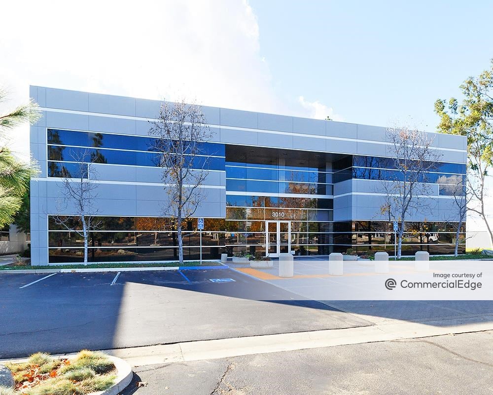 Brea Corporate Park - 3010 & 3050 Saturn Street