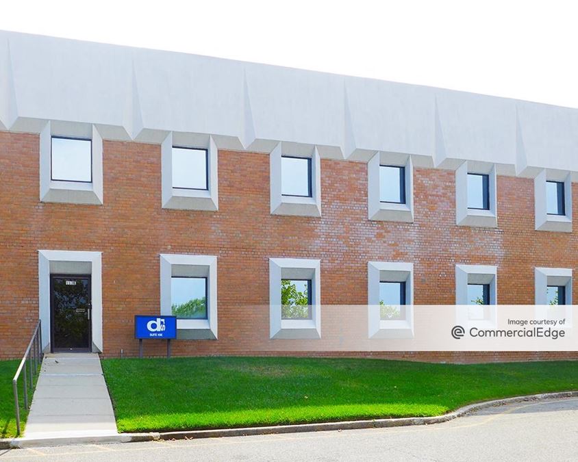 6800 Jericho Turnpike, Syosset, NY Office Space