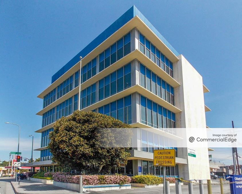 The Citibank Building - 10680 West Pico Blvd, Los Angeles, CA | Office