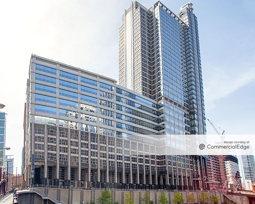 100 North Riverside Plaza 100 North Riverside Street, Chicago, IL