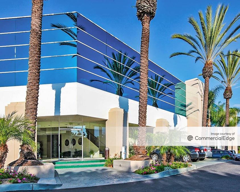 Carlsbad Corporate Center 1950 Camino Vida Roble, Carlsbad, CA