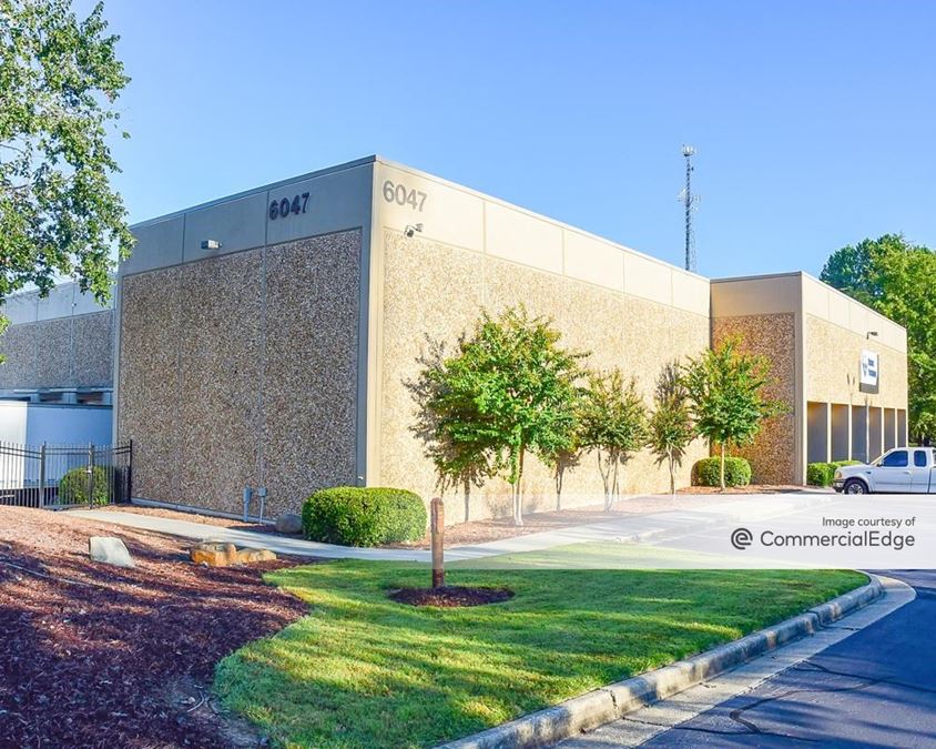 Gateway Distribution Center 6047 Fulton Industrial Blvd