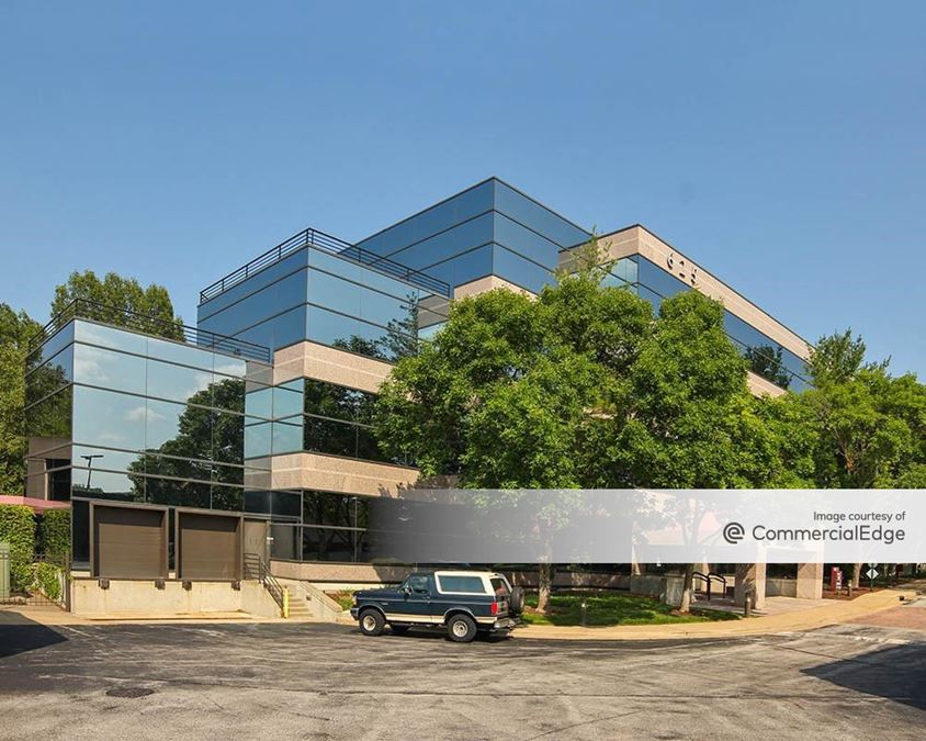 Maryville Quadrangle Building - 625 Maryville Centre Drive, St. Louis, MO | Office Space