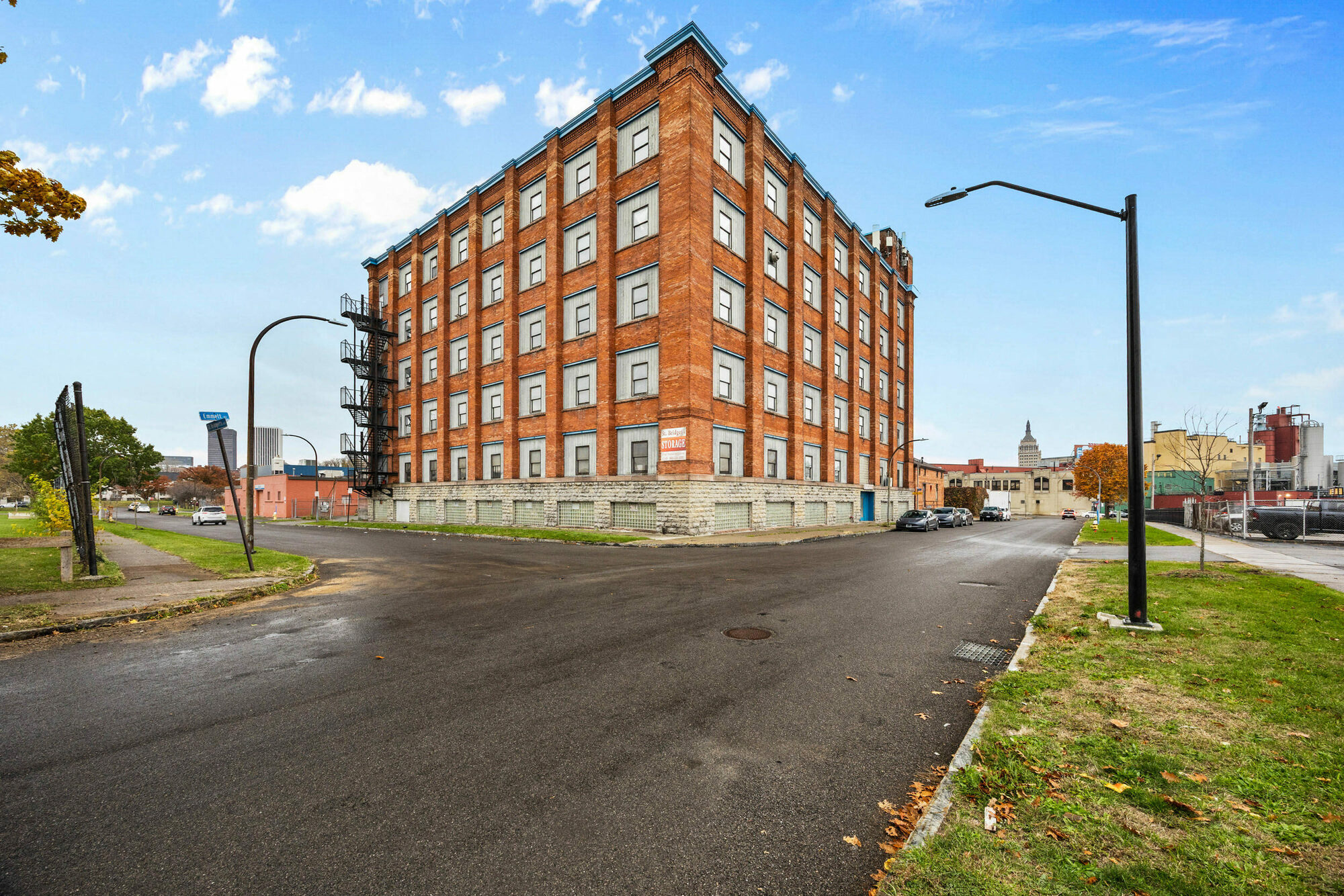 Listing photo