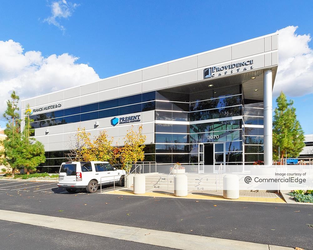 Brea Corporate Park - 3030 & 3070 Saturn Street