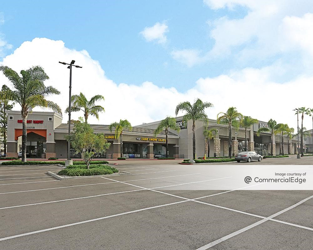 Carmel Mountain Plaza