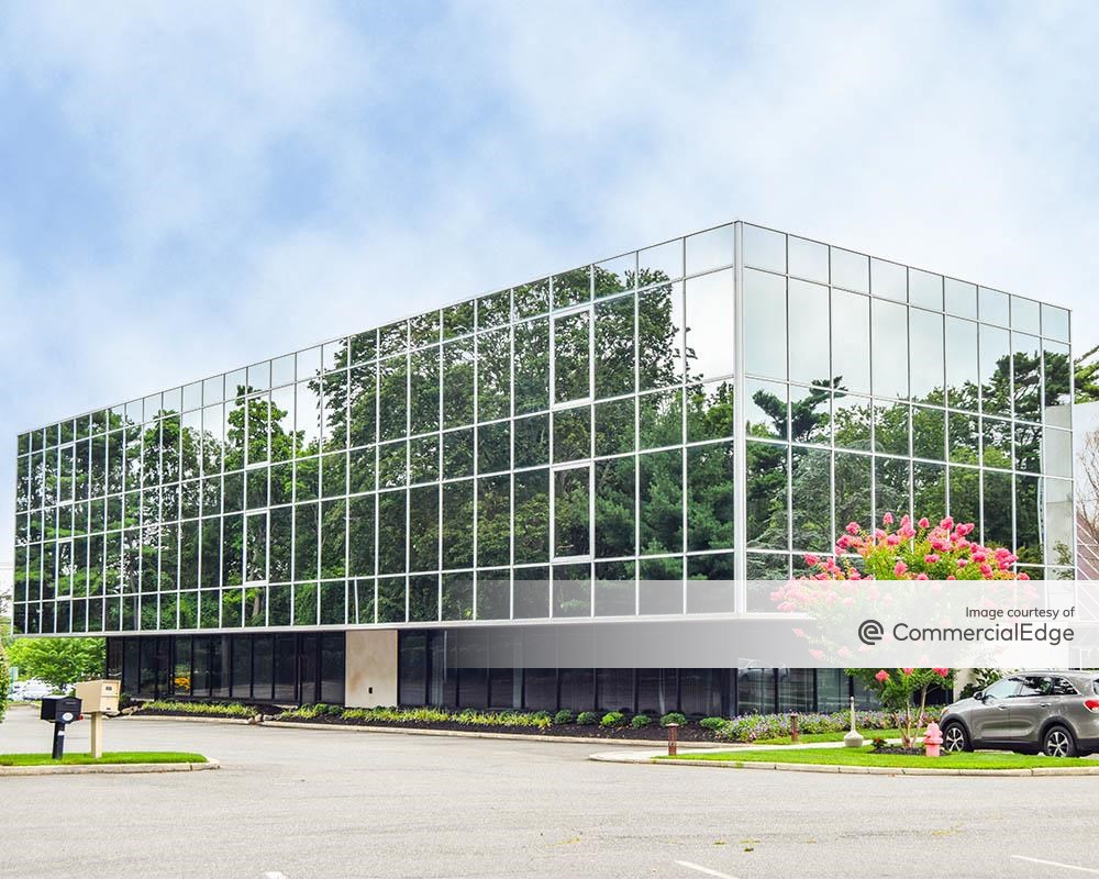 Fairfield Office Park - 700 Veterans Memorial Hwy