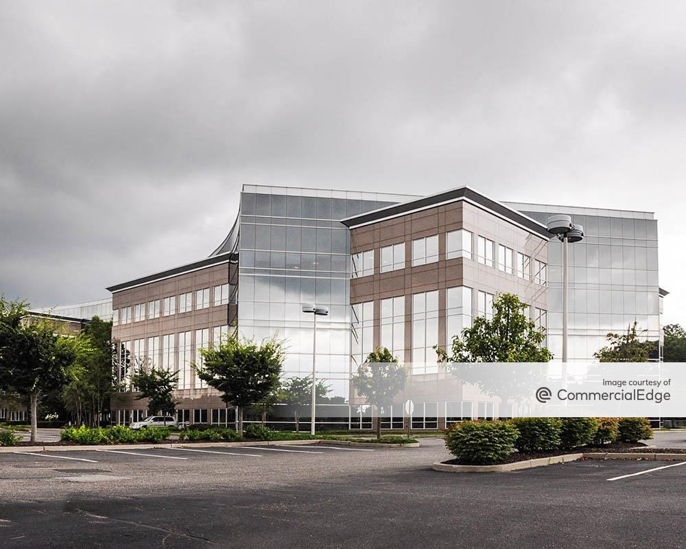 RXR Executive Park - 68 South Service Road