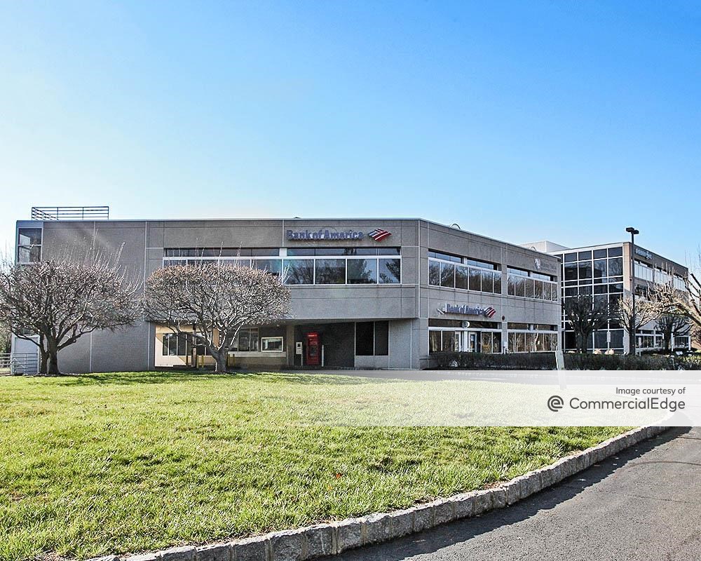 Lawrence Executive Center