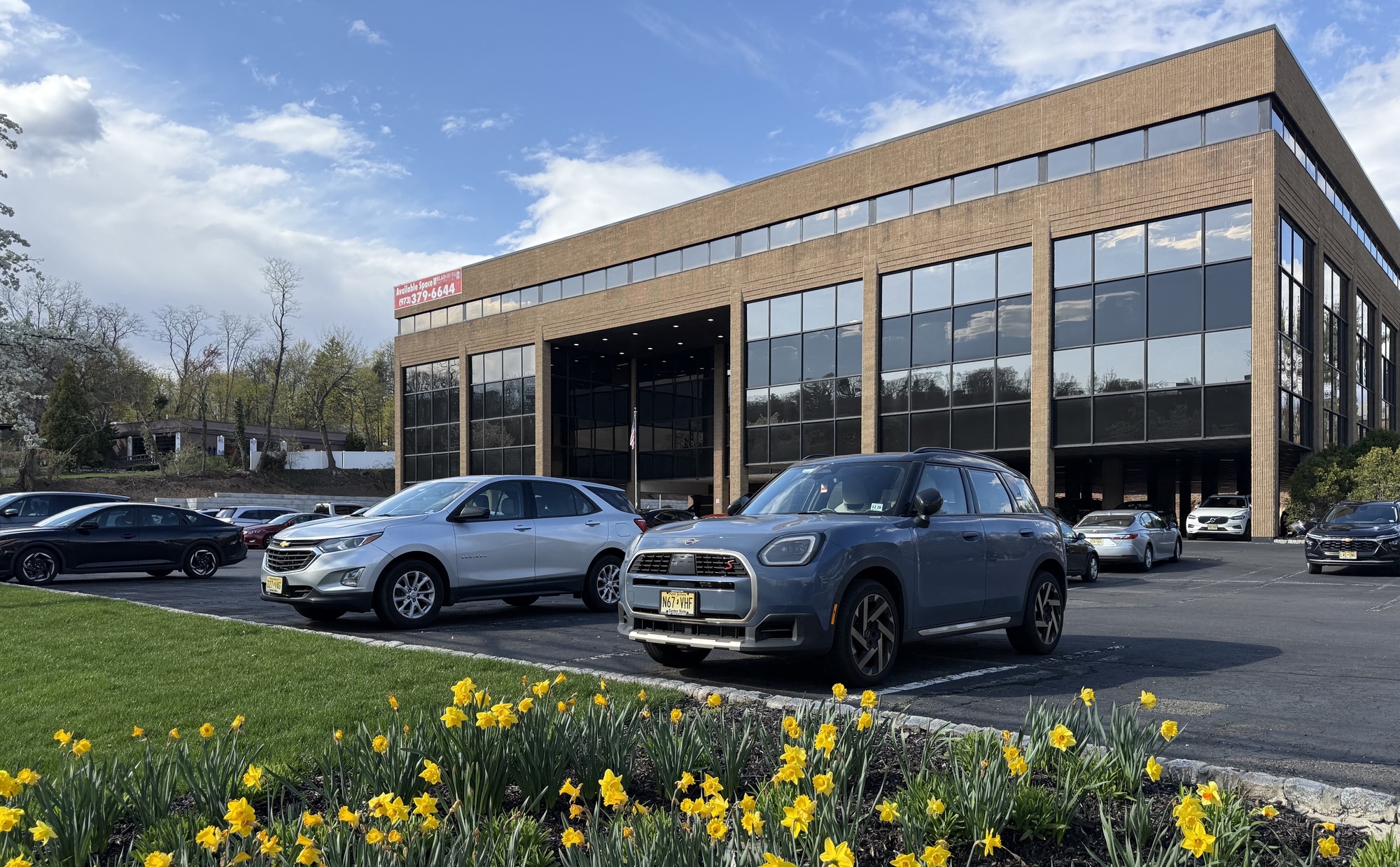 Â±1,204 & Â±2,750 RSF Office Spaces For Lease