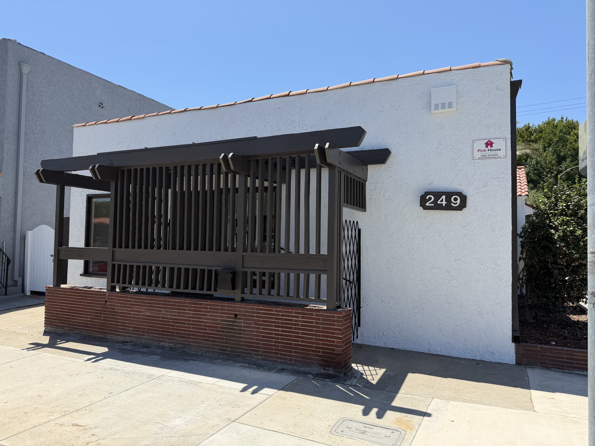 249 Redondo Ave