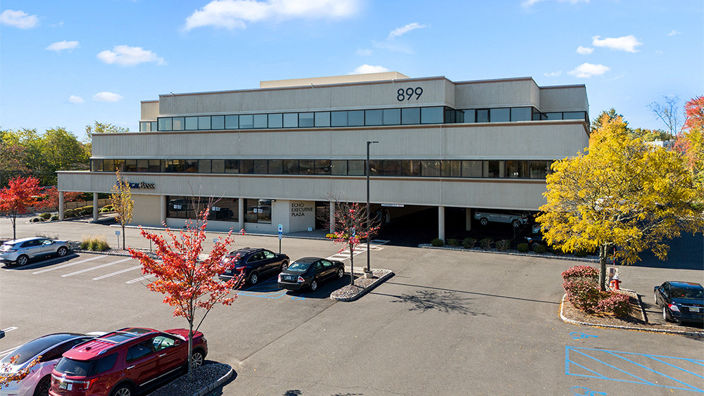 Echo Executive Plaza