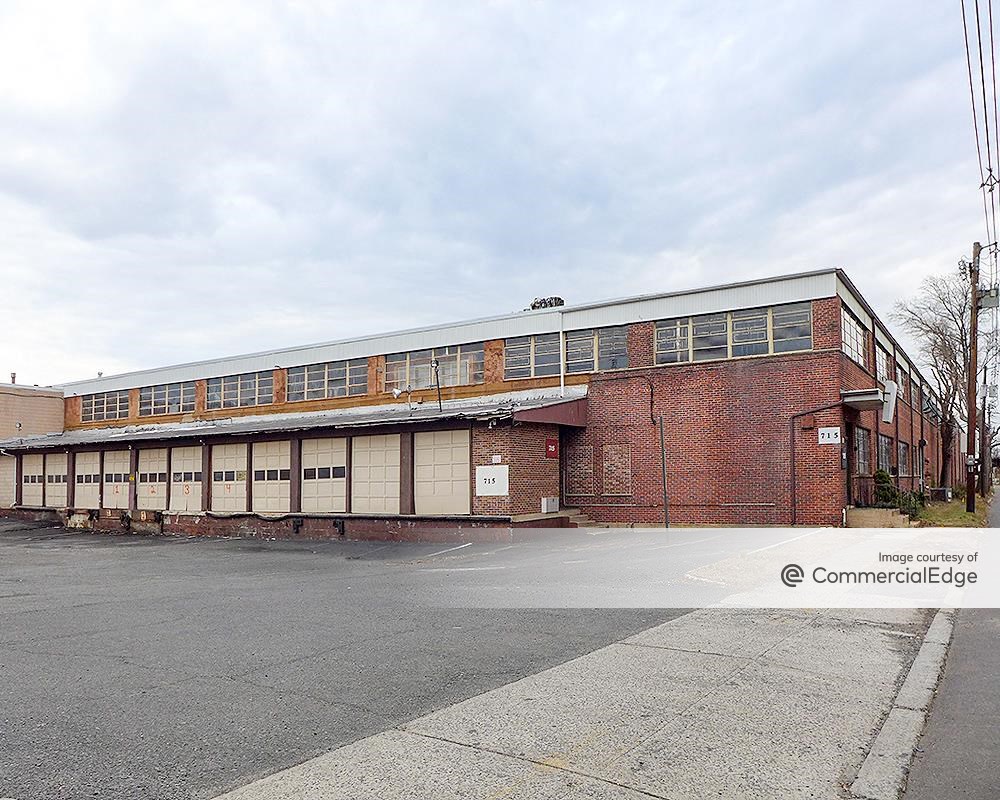 715 South Avenue East