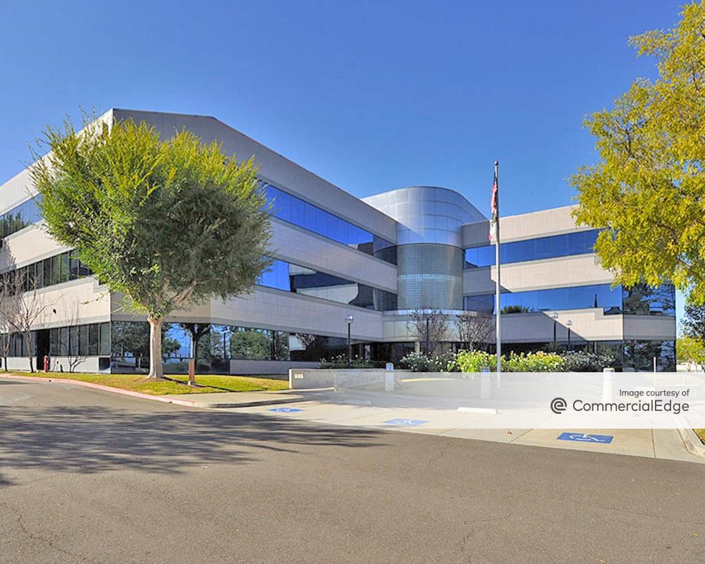 Gateway Corporate Center