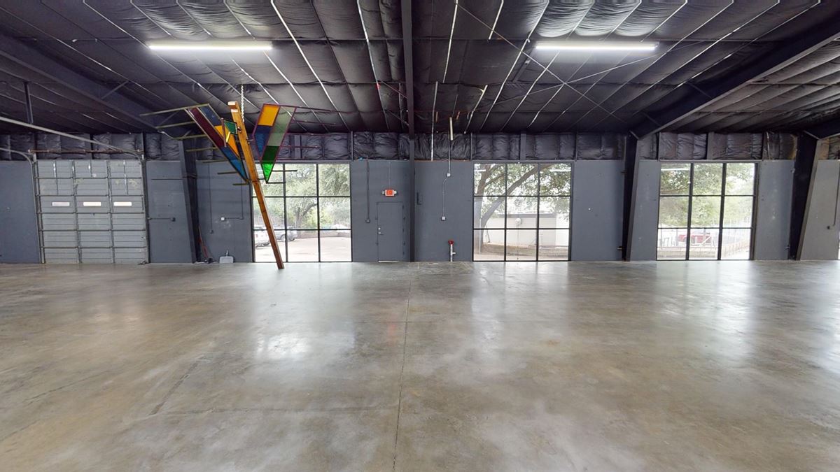 2324 South Lamar Blvd