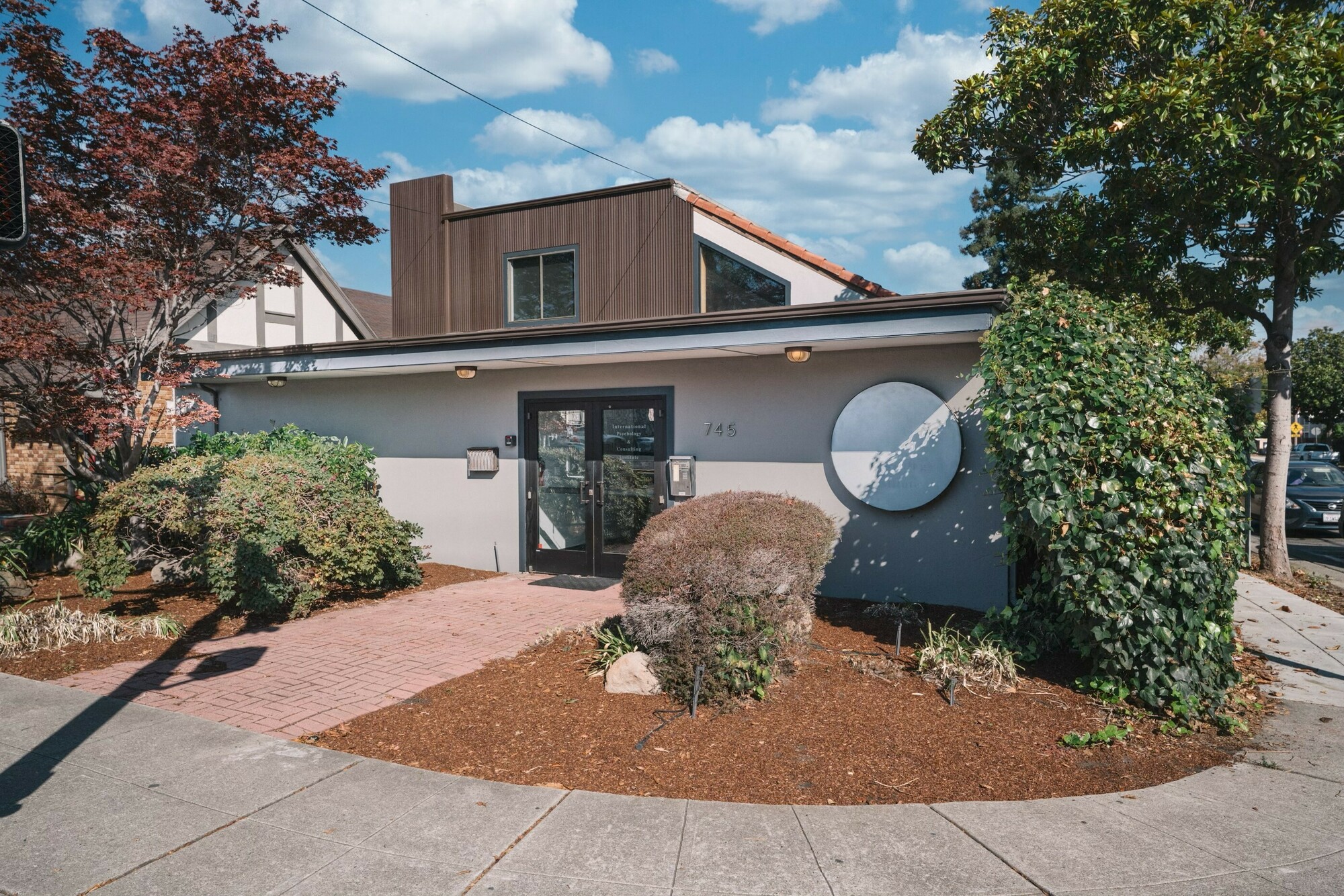 745 Buena Vista Ave