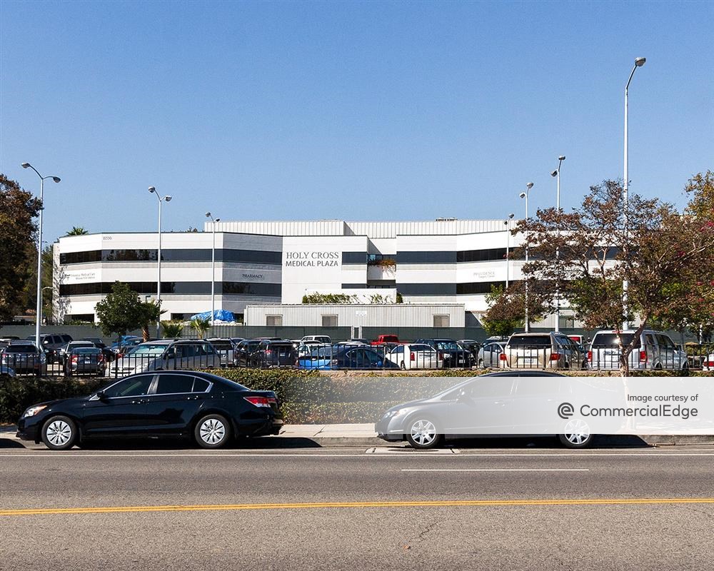 Holy Cross Medical Plaza