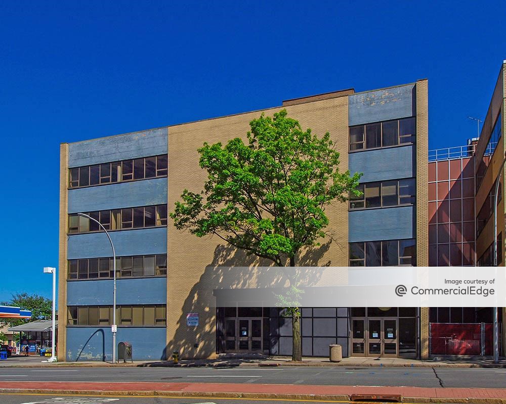 300 Hamilton Avenue