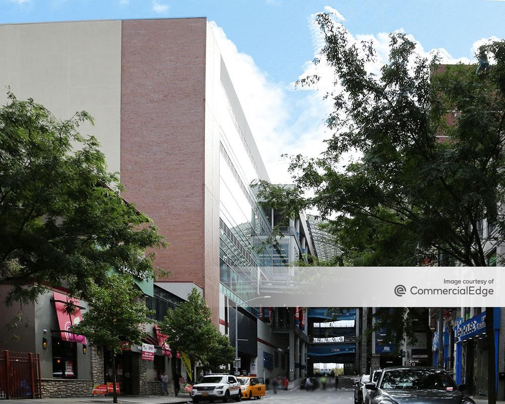 East River Plaza
