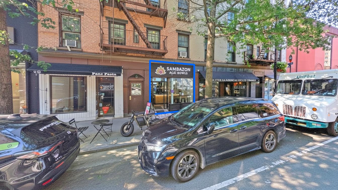 600 SF | 58 West 8th Street | Turnkey Space with Basement & Glass Frontage for Lease