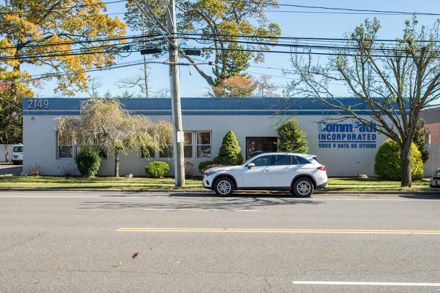 2149 Wantagh Ave