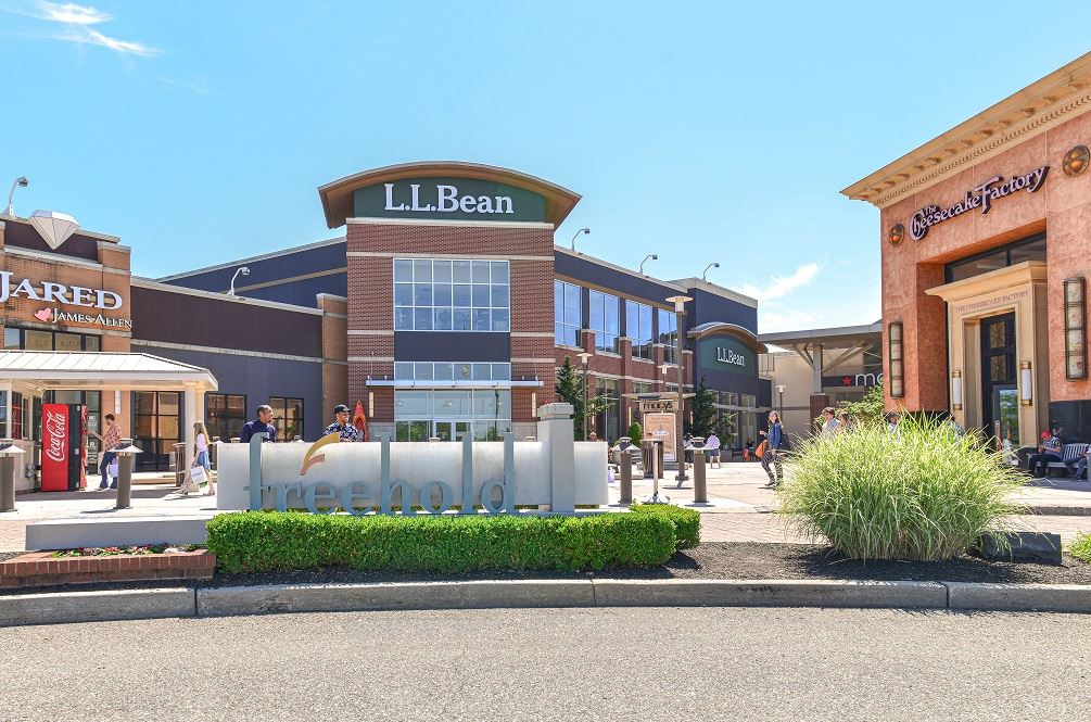 Freehold Raceway Mall