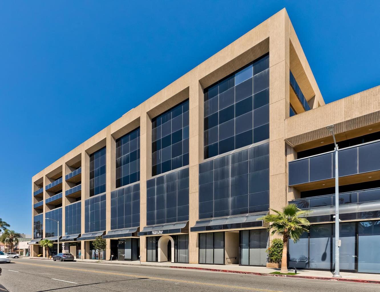 250 N Robertson