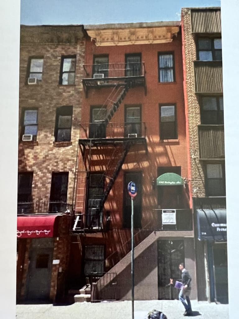 112 Lexington Ave