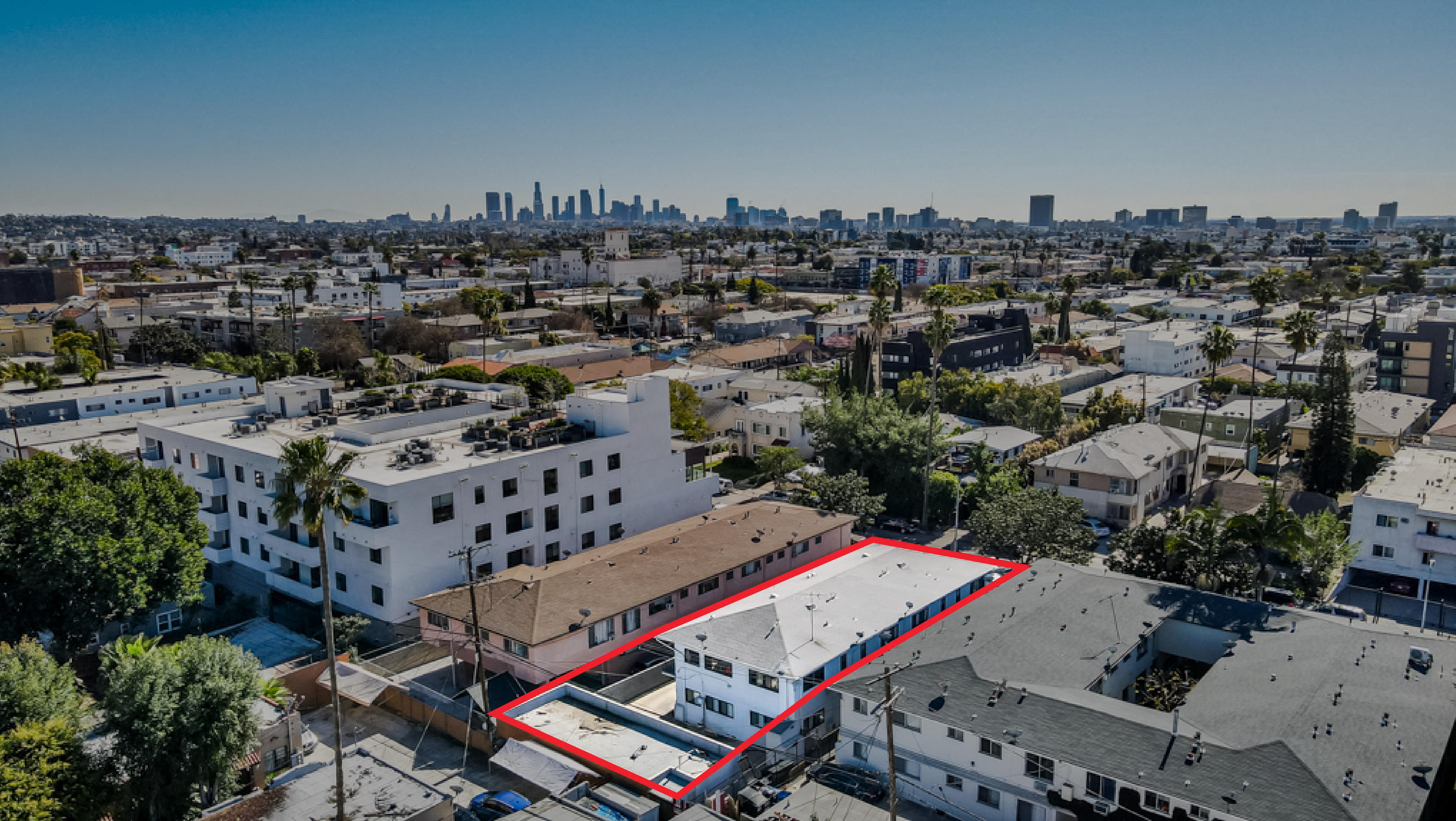 5747 La Mirada 