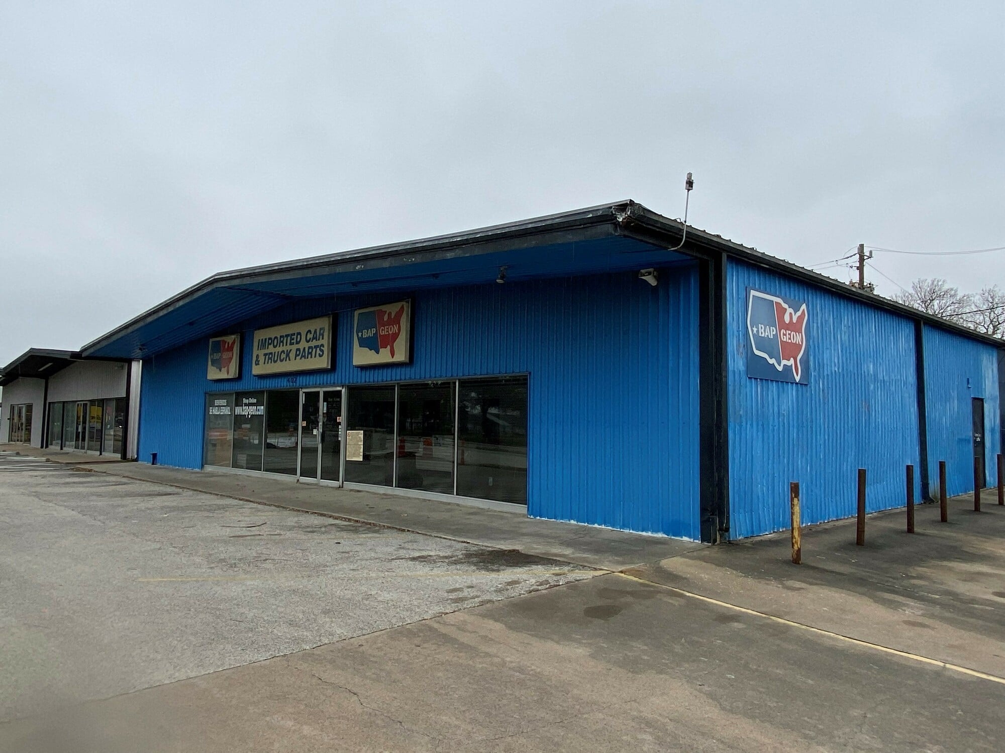 402 West Nasa Road 1