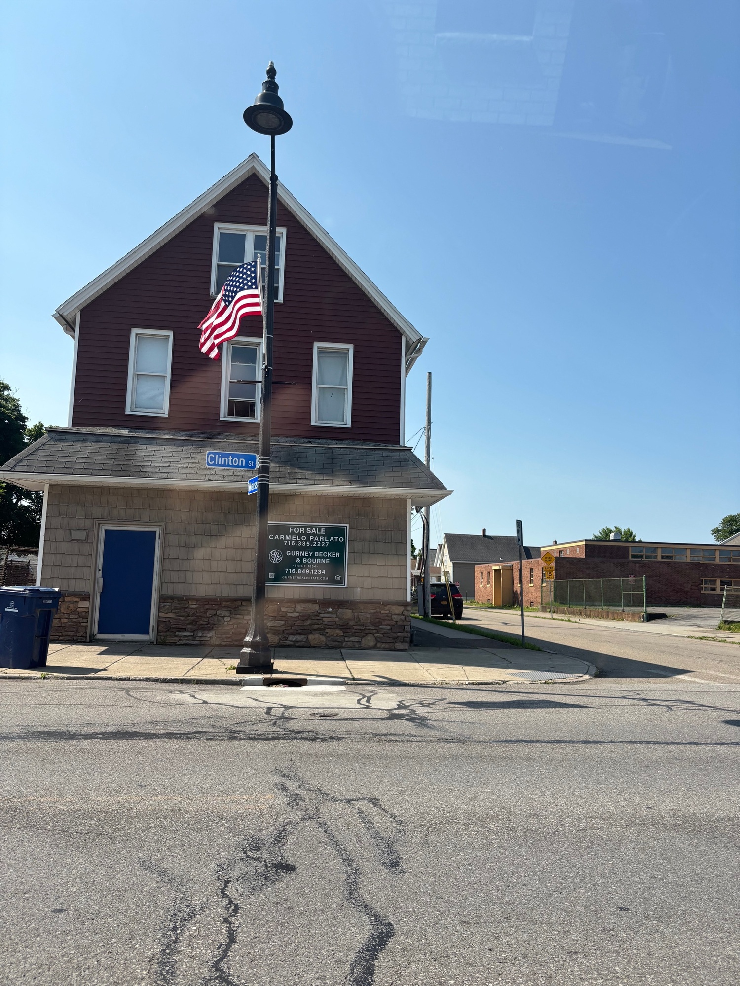 71 Weiss St