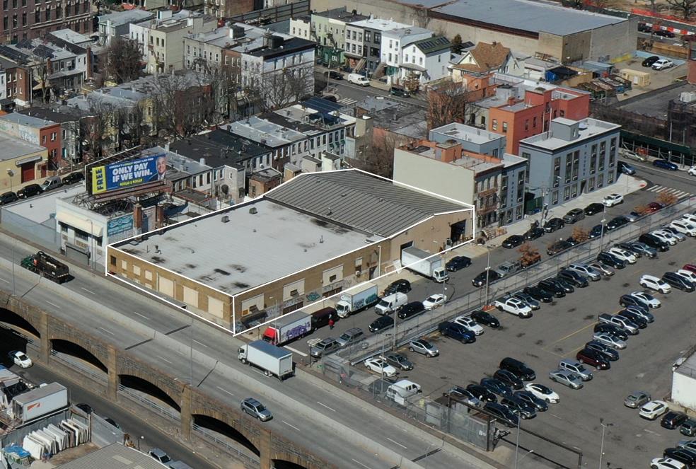 2425 Atlantic Ave
