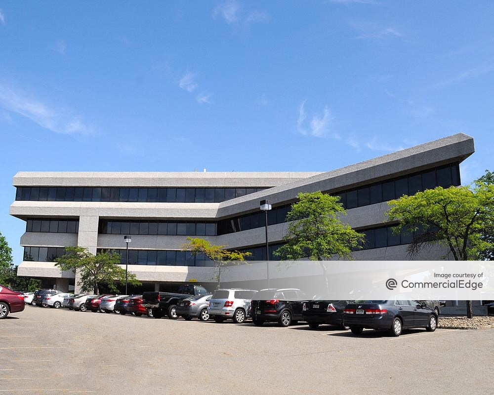 Parkway Commerce Center